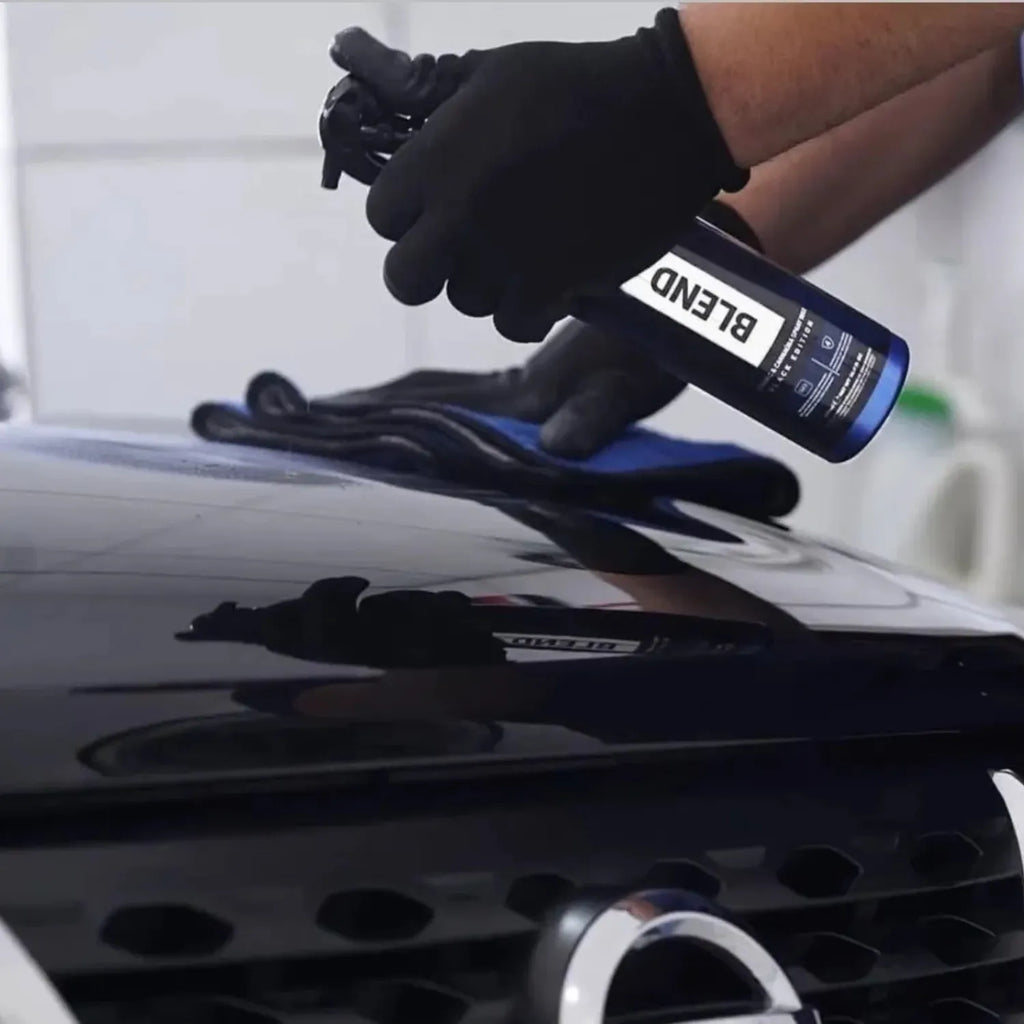 Vonixx Blend 500ml spray wax safe for use on chrome, piano black trim, wheels, and matte paint